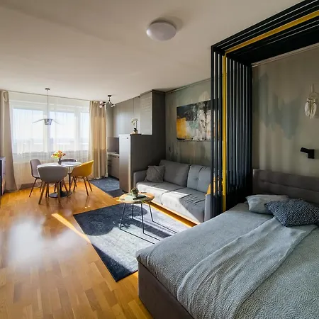 Flexible Selfcheckins 65 / Arena / New Apartment Zagreb Exterior photo